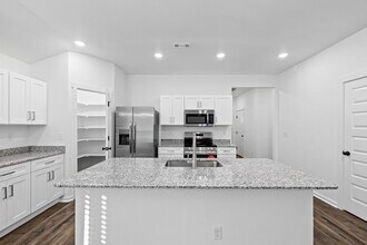 Building Photo - 1208 SW 2nd Ave