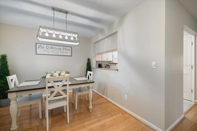 Building Photo - 772 Bird Bay Dr N