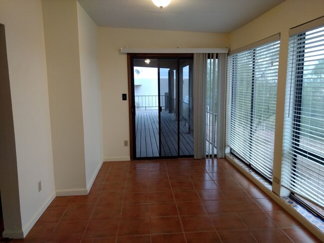 Building Photo - 15619 E Palisades Blvd