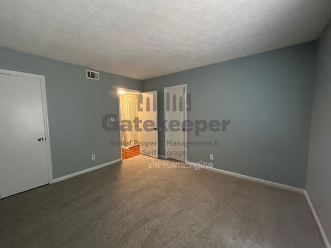 Building Photo - 161 Sterling Ridge Dr