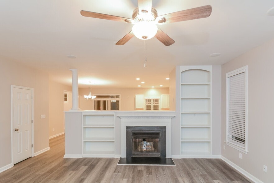 Building Photo - 141 Pearson Place