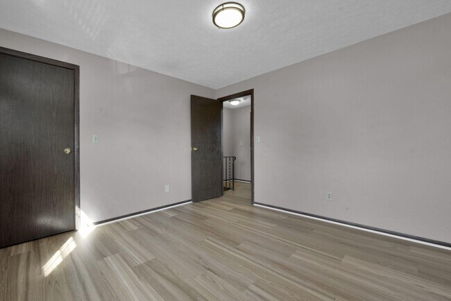 Building Photo - 5696 Beechcroft Rd