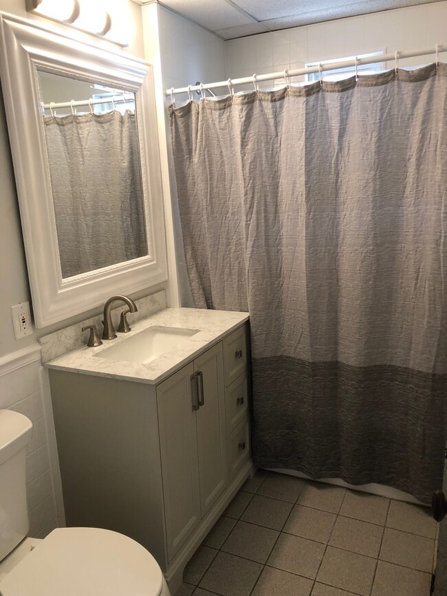 Building Photo - 90 Conwell Ave