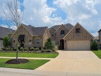 Building Photo - 1310 Sunflower Ave