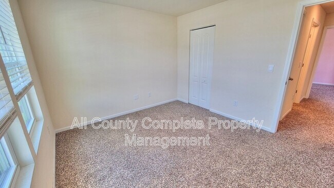 Building Photo - 121 Aveiro Wy