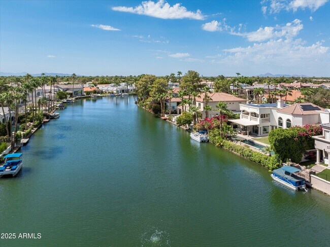 Building Photo - 1407 E Coral Cove Dr