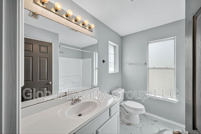 Building Photo - 140 Clapboard Run