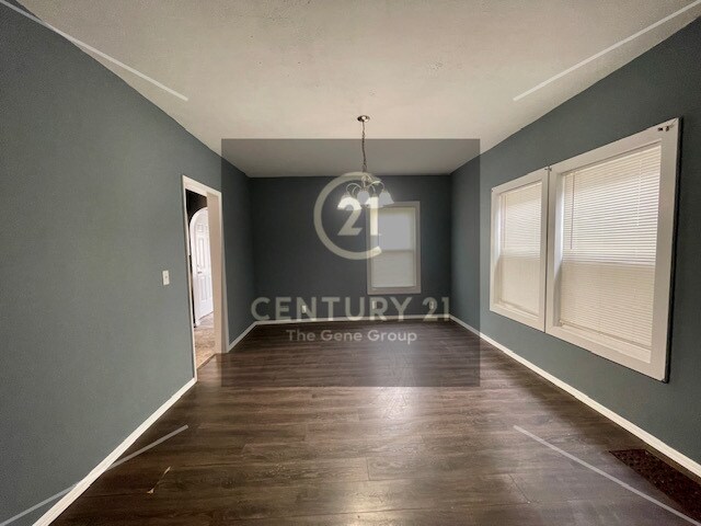 Building Photo - 2114 Wayne Ave