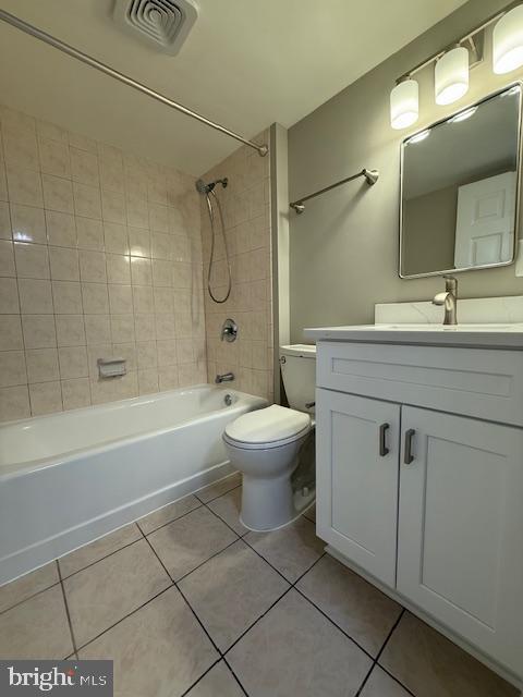 Building Photo - 125 Clubhouse Dr SW