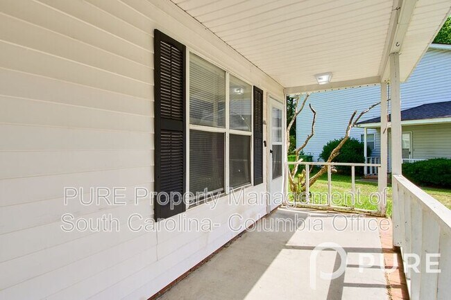 Building Photo - 144 Springwoods Lake Dr