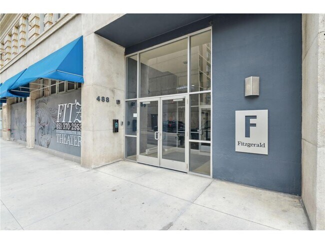 Building Photo - 488 Wabasha St N