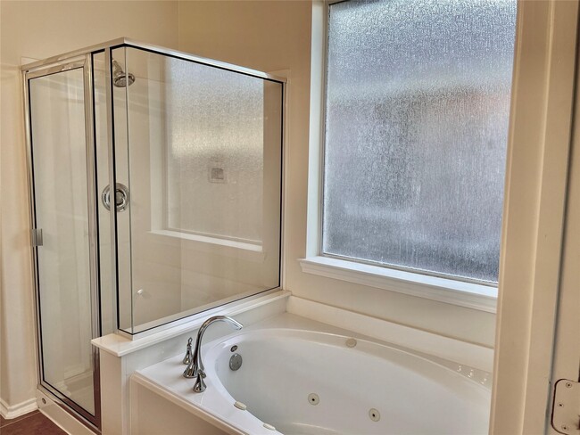 Building Photo - 17810 Serene Shore Dr