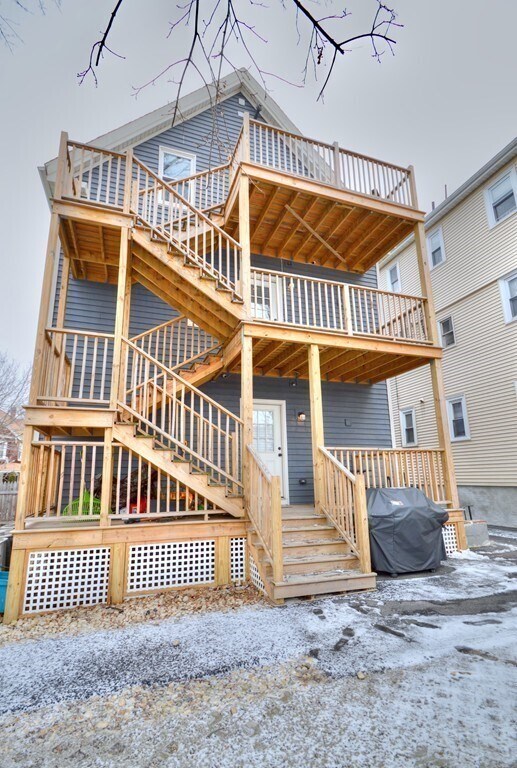 Building Photo - 19 MacArthur St