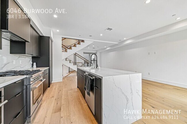 Building Photo - 6046 Burwood Ave