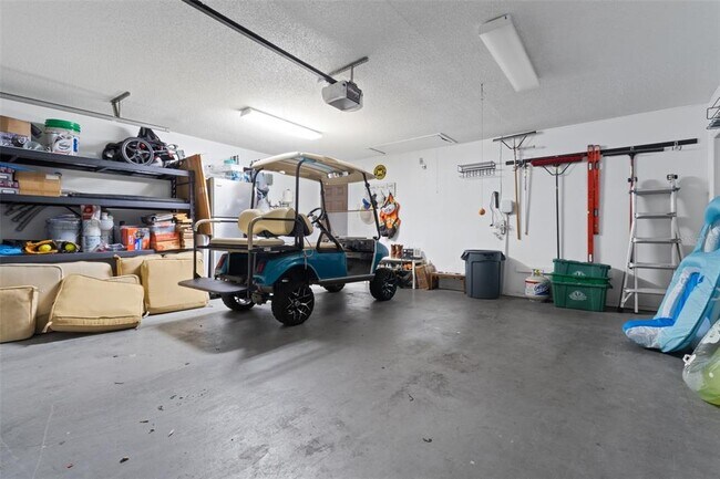 Building Photo - 10911 Victoria Arbor Way