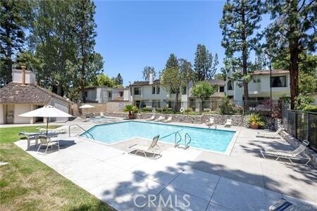 Building Photo - 801 Vista Ct