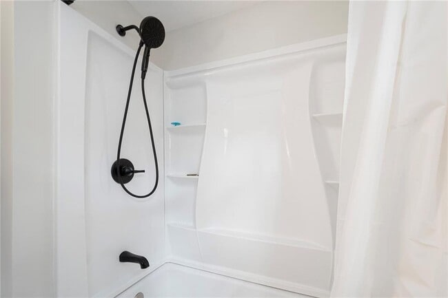 Building Photo - 40 Paolino St