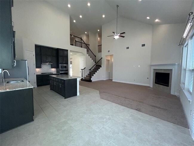Building Photo - 3005 Zelma Dr