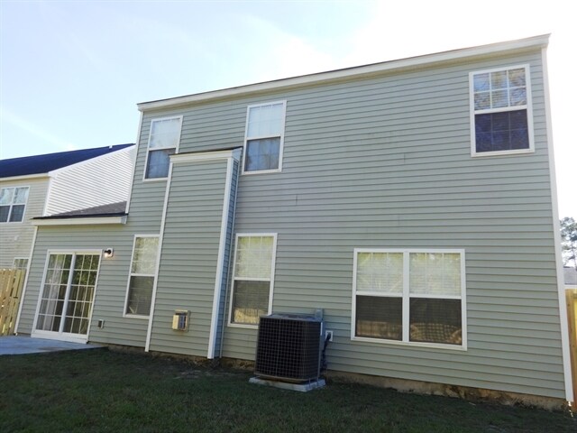 Building Photo - 3392 Fletton Way