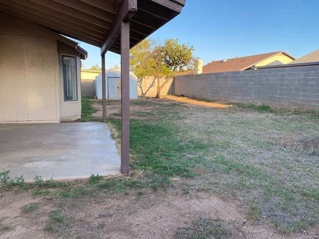 Building Photo - 4BR/2BA/2CG, 1710 sq.ft. rental in Sierra ...