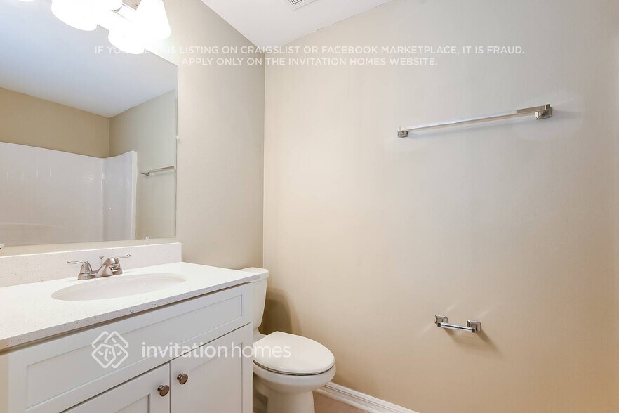 Building Photo - 2535 E Juliet Dr