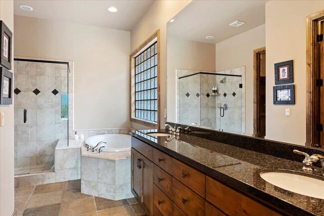 Building Photo - 4378 Sunrise Dr