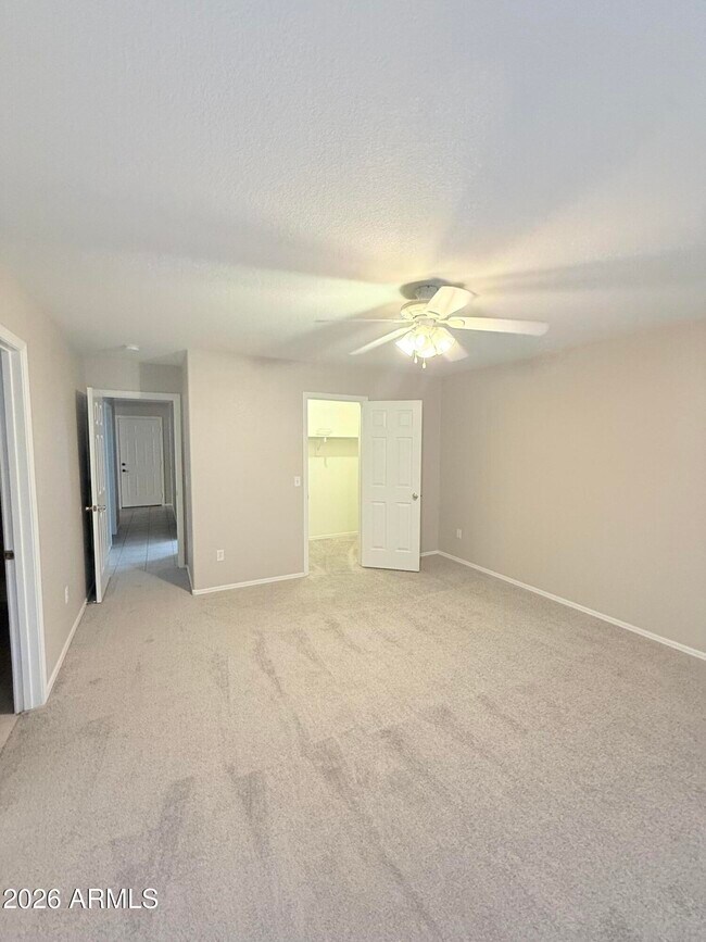 Building Photo - 434 W Fabens Ln