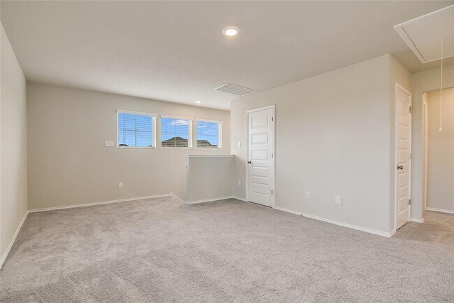 Building Photo - 3370 Rancho Grande