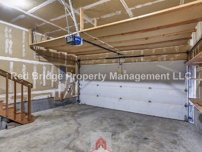 Building Photo - 2356 SW 214th Pl