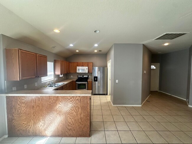 Building Photo - 2134 Forest Ranch Dr