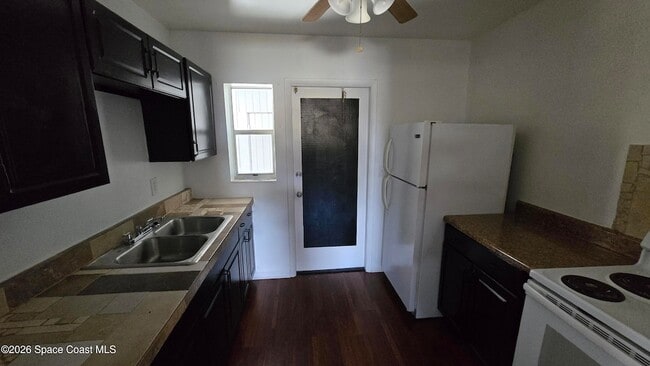 Building Photo - 1026 Bacon Cir NE