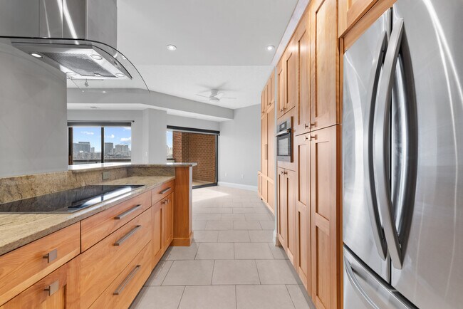 Building Photo - 2515 Boston St