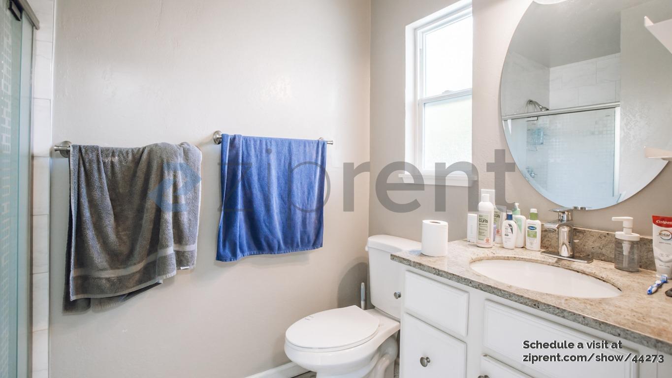 Building Photo - 134 Kittoe Dr