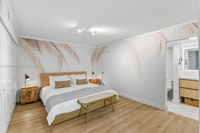 Building Photo - 2400 Brickell Ave