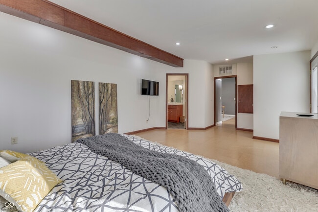 Building Photo - 111 McClellan Rd