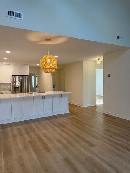 Building Photo - 5935 Inland Greens Dr