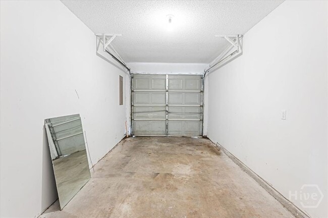 Building Photo - 7206 Albert St