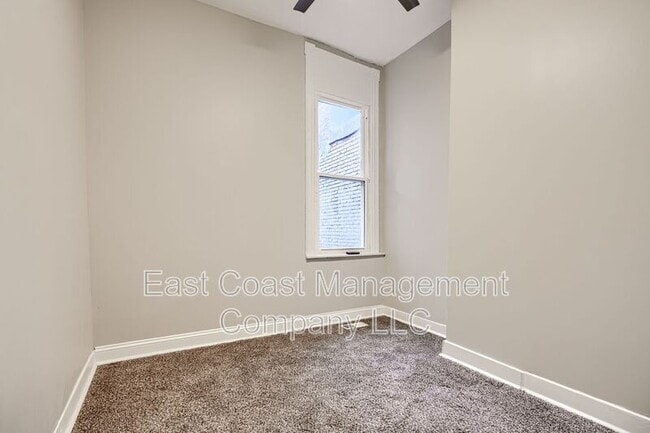 Building Photo - 319 S Mount St