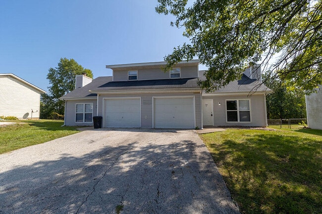 Building Photo - 7300 N Moberly Dr
