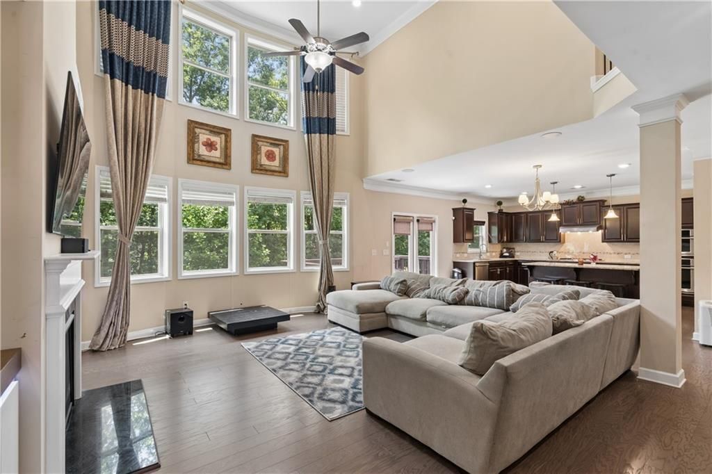 Building Photo - 4470 Skylark Ln