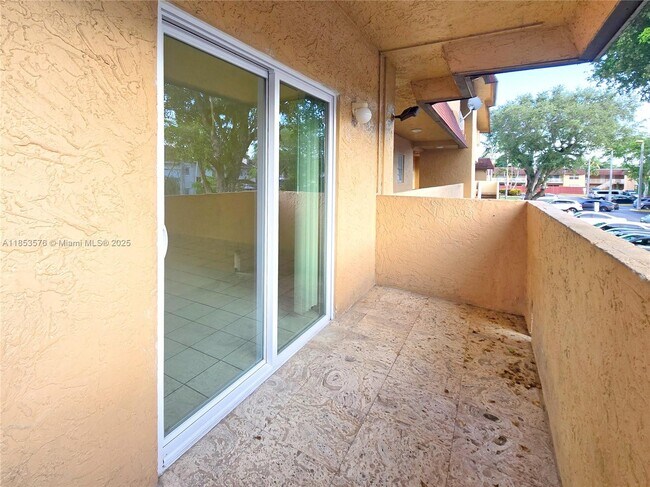 Building Photo - 9962 SW 88th St