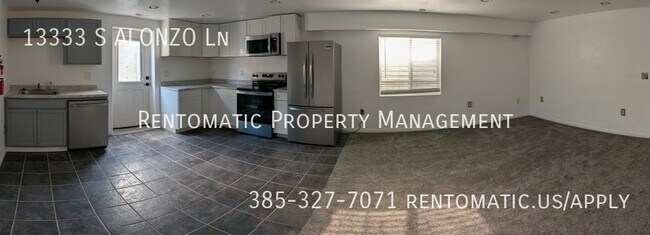 Building Photo - 13333 Alonzo Ln