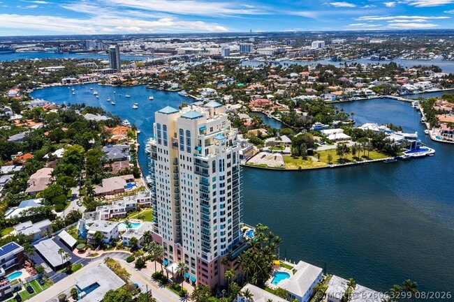 Building Photo - 3055 Harbor Dr