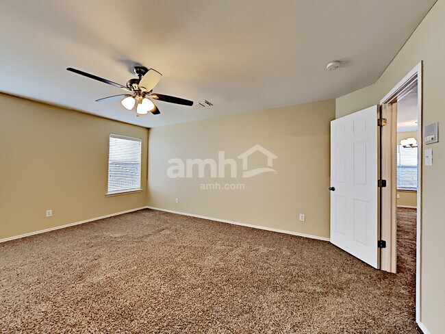 Building Photo - 250 Coopers Hawk