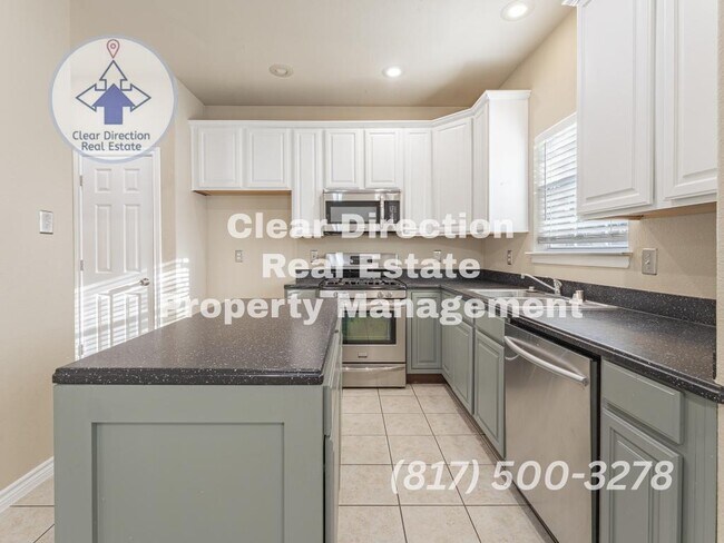 Building Photo - 210 Sendero Dr