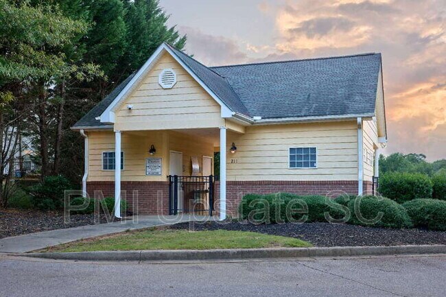 Building Photo - 457 Woodbark Ct