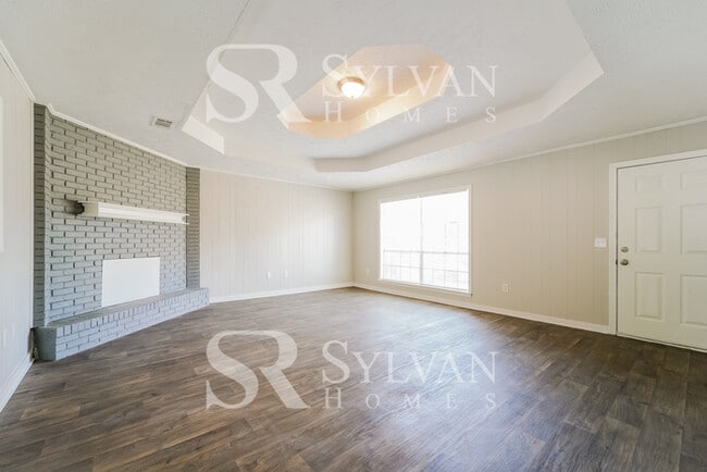 Building Photo - Life Just Got Better!