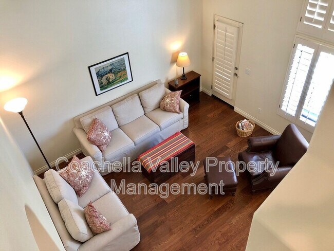 Building Photo - 233 Villorrio Dr E