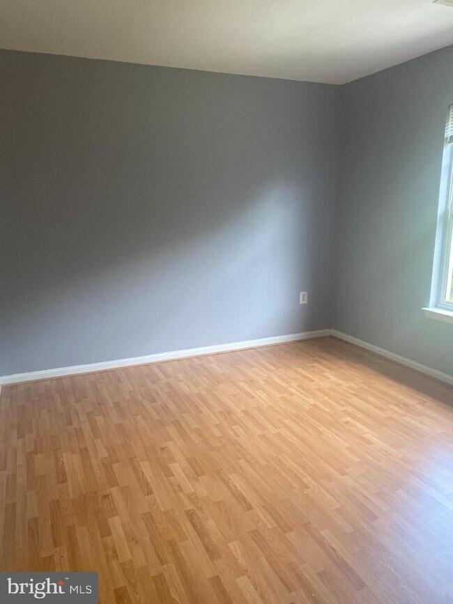 Building Photo - 12971 Queen Chapel Rd