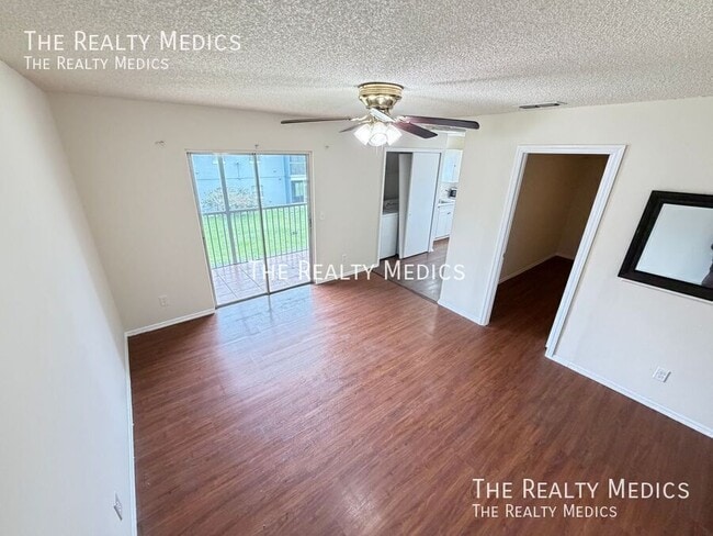 Building Photo - 4124 Pershing Pointe Pl